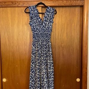 Max Studio flower print jumpsuit. Size Medium